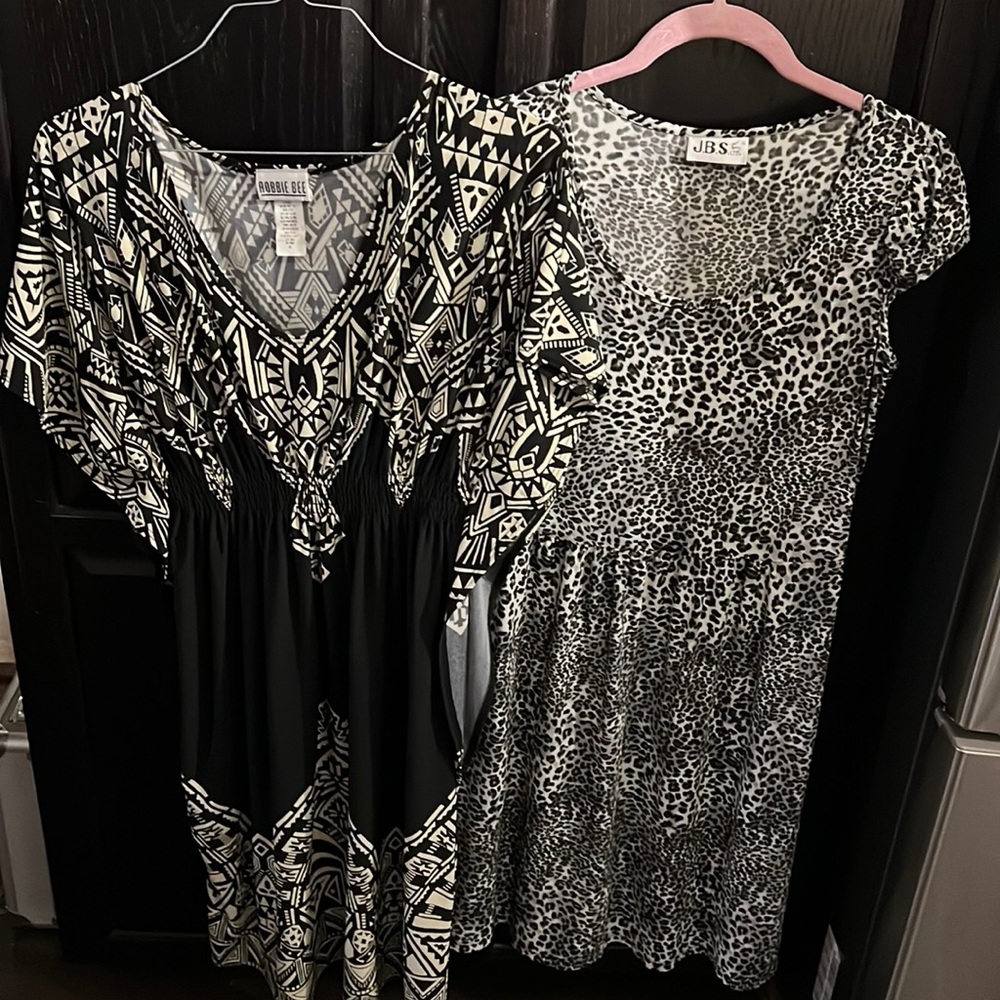 Lot of 2 dresses size M